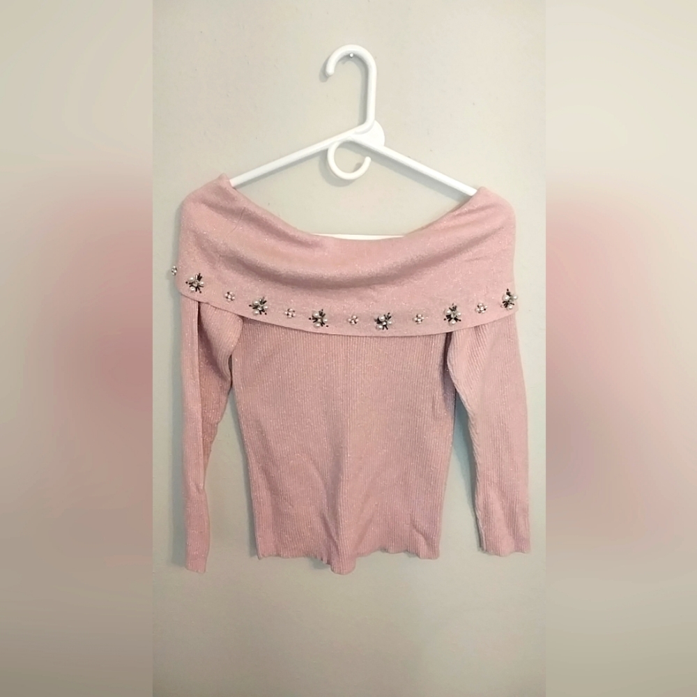 Size M pink off shoulder